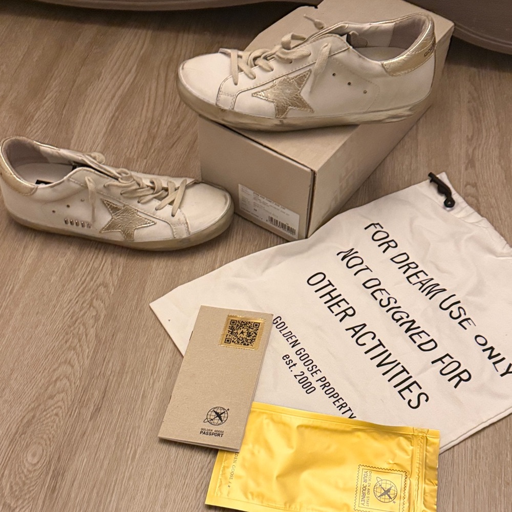 Golden Goose super star Sneakers with Gold Star size 38